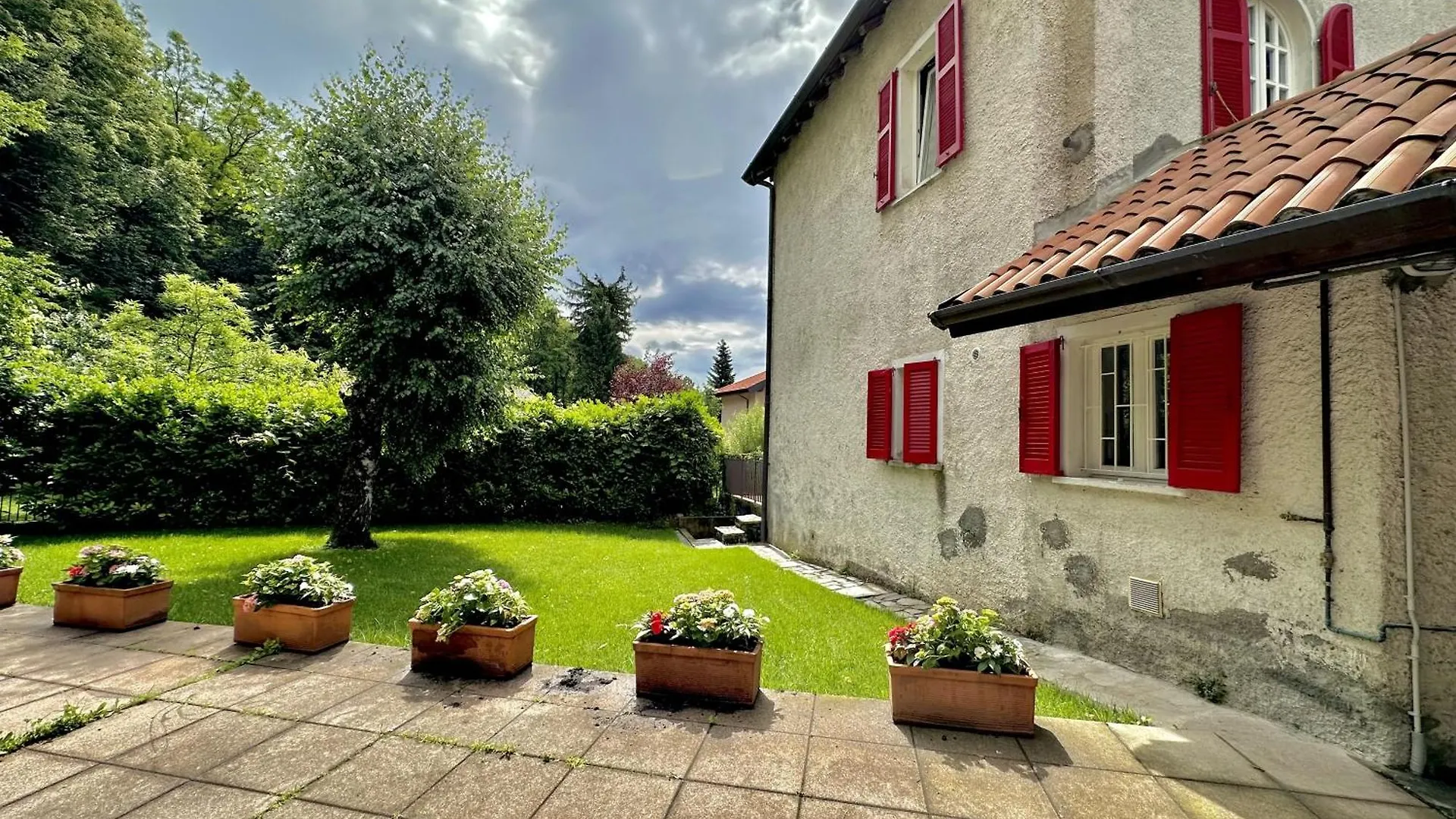 Faro Voltiano 5 Stelle Villa Elegante Wifi Brunate Apartament